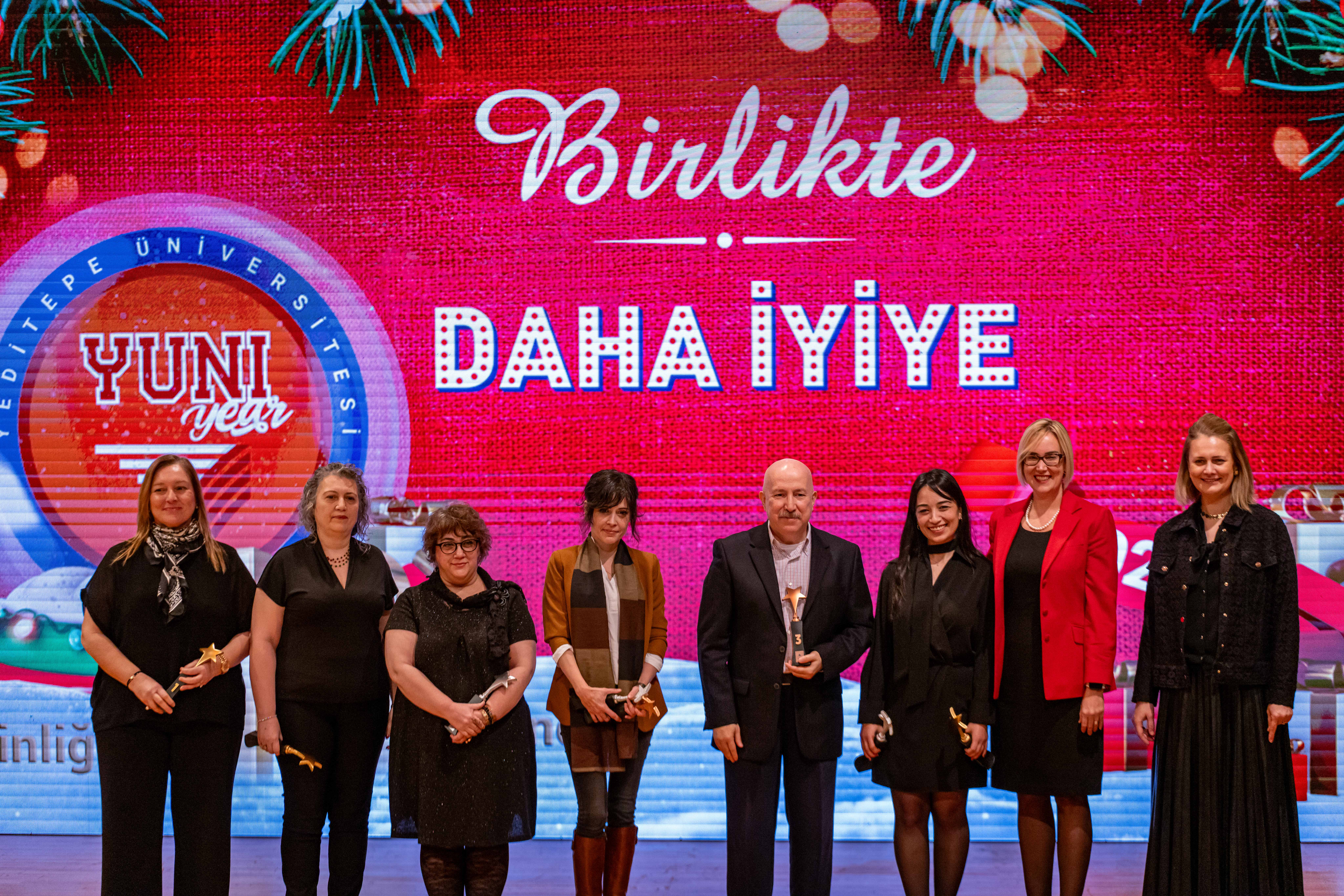 🎉 13th YUNIYEAR Academic Awards were presented!